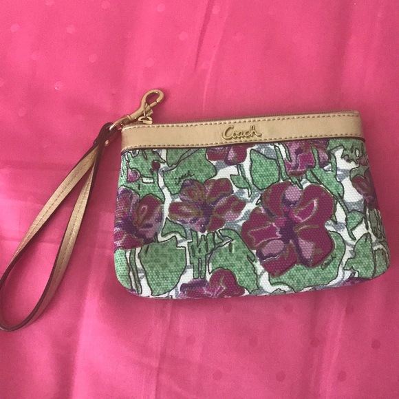 Coach canvas wristlet - Picture 1 of 3